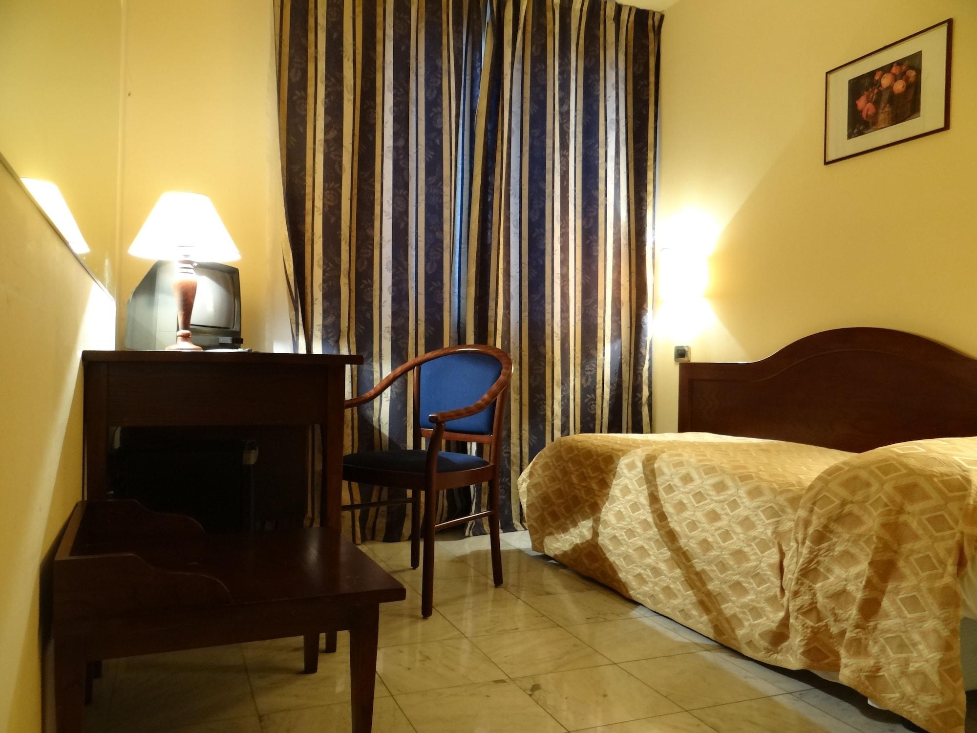 Hotel Albatros Calenzano Ngoại thất bức ảnh