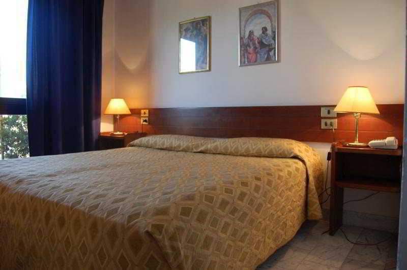 Hotel Albatros Calenzano Ngoại thất bức ảnh