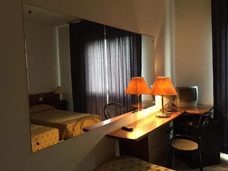 Hotel Albatros Calenzano Ngoại thất bức ảnh