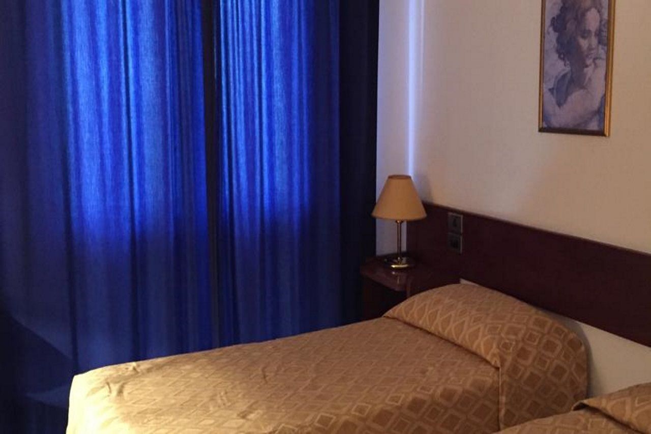 Hotel Albatros Calenzano Ngoại thất bức ảnh