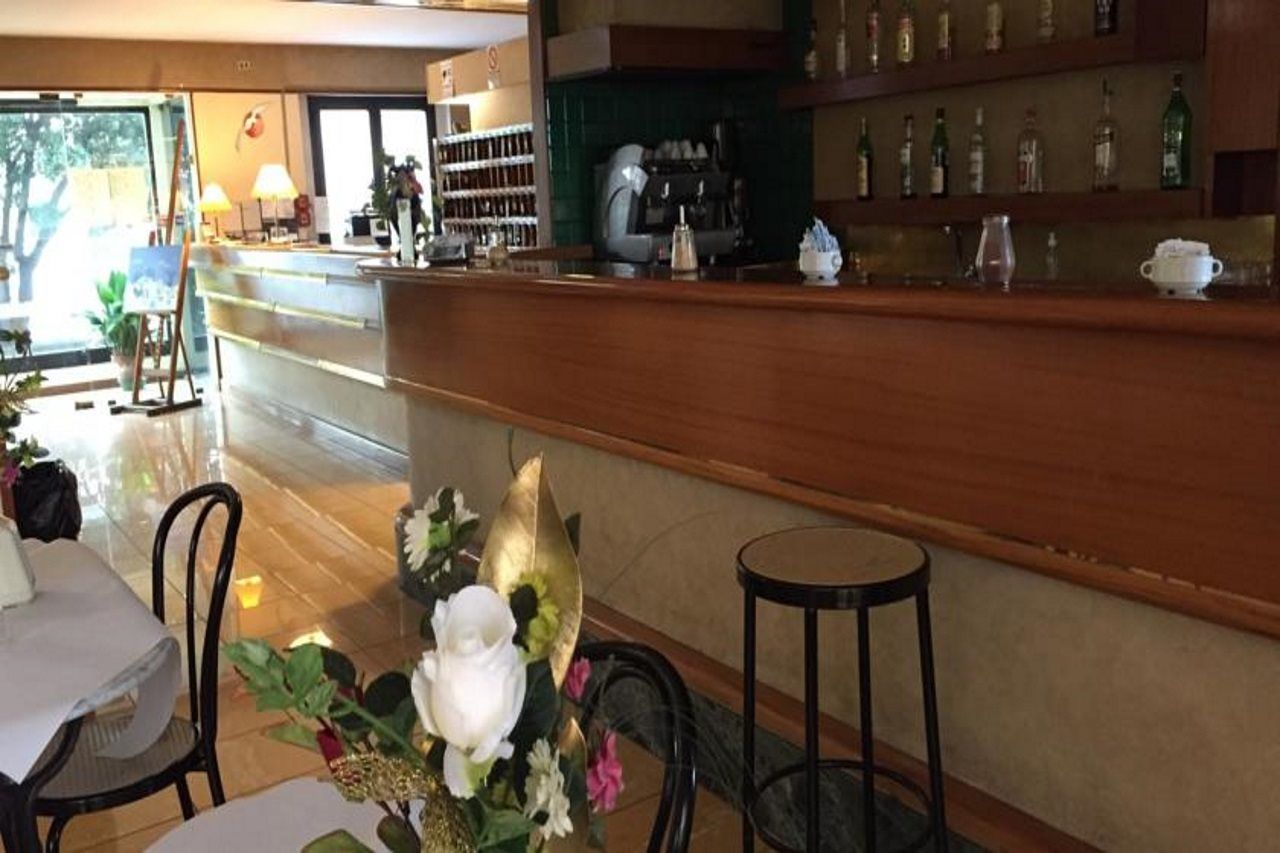 Hotel Albatros Calenzano Ngoại thất bức ảnh